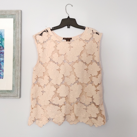 Love & Legend Floral Lace Tank - Picture 1 of 6